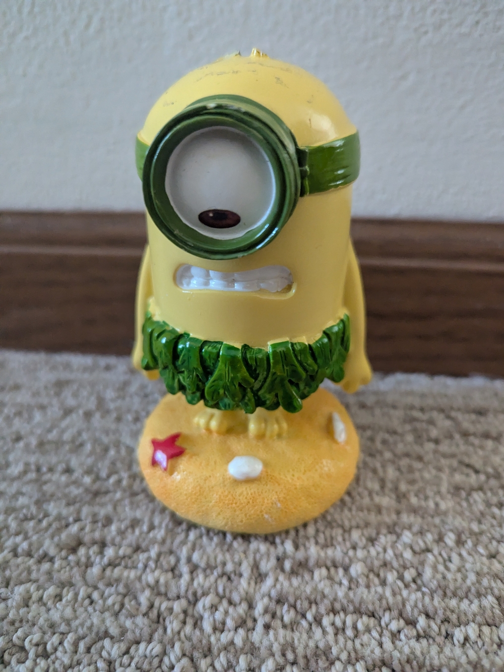 Kids Yellow Minion Bath Toy with Green Hula Skirt - Brand Unknown